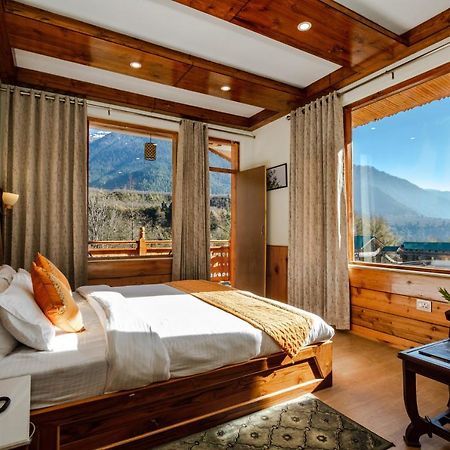 Hotel Vaibhav Regency Manāli Exteriér fotografie