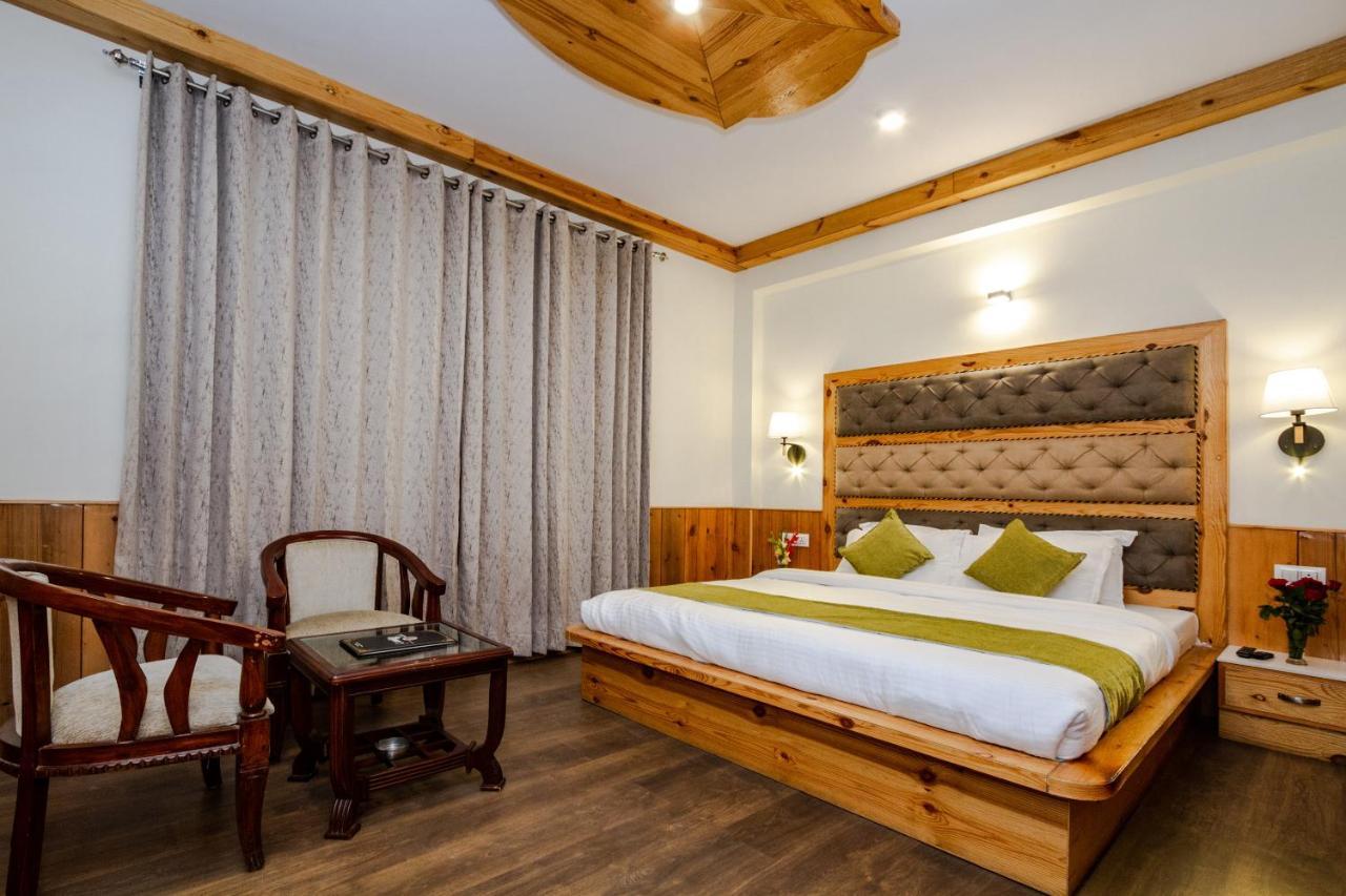 Hotel Vaibhav Regency Manāli Exteriér fotografie