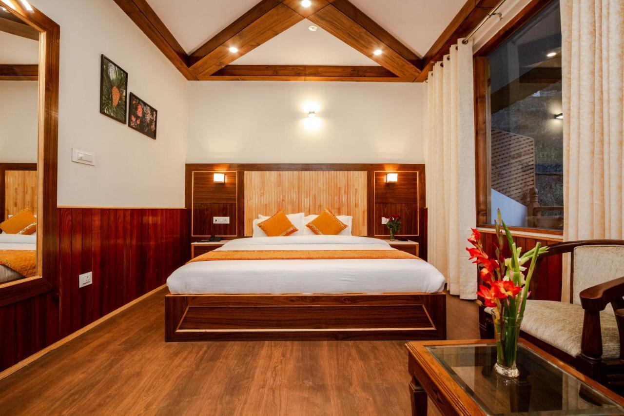 Hotel Vaibhav Regency Manāli Exteriér fotografie
