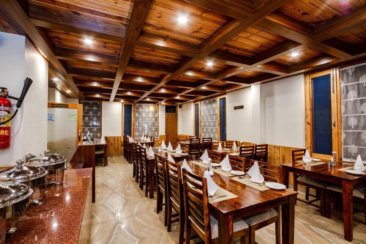 Hotel Vaibhav Regency Manāli Exteriér fotografie