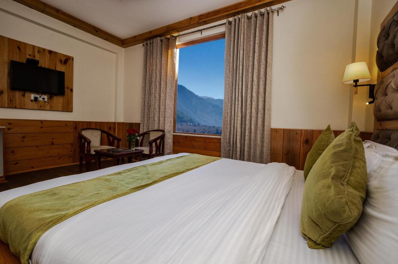 Hotel Vaibhav Regency Manāli Exteriér fotografie