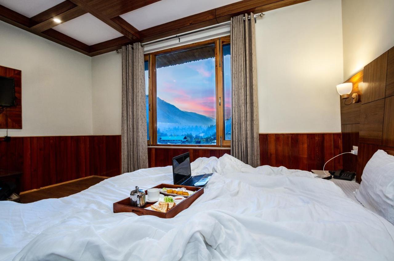 Hotel Vaibhav Regency Manāli Exteriér fotografie