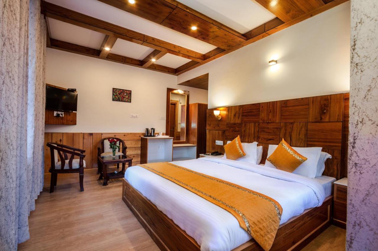 Hotel Vaibhav Regency Manāli Exteriér fotografie